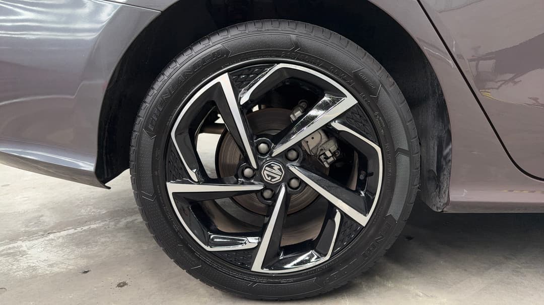 2023 MG Mg5 Essence, Automatic, 42431 km, Right Rear Wheel