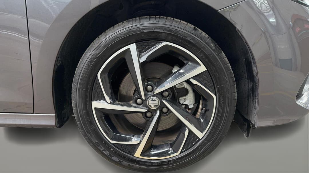 2023 MG Mg5 Essence, Automatic, 42431 km, Right Front Wheel