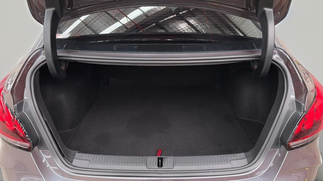 2023 MG Mg5 Essence, Automatic, 42431 km, Boot Inside View