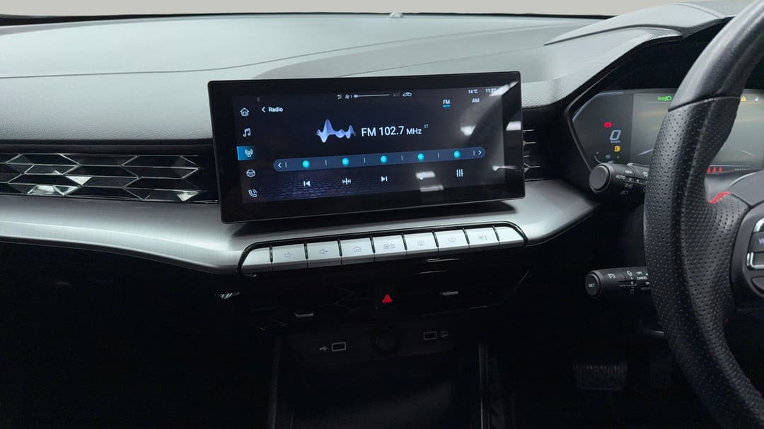 2023 MG Mg5 Essence, Automatic, 42431 km, Center Console