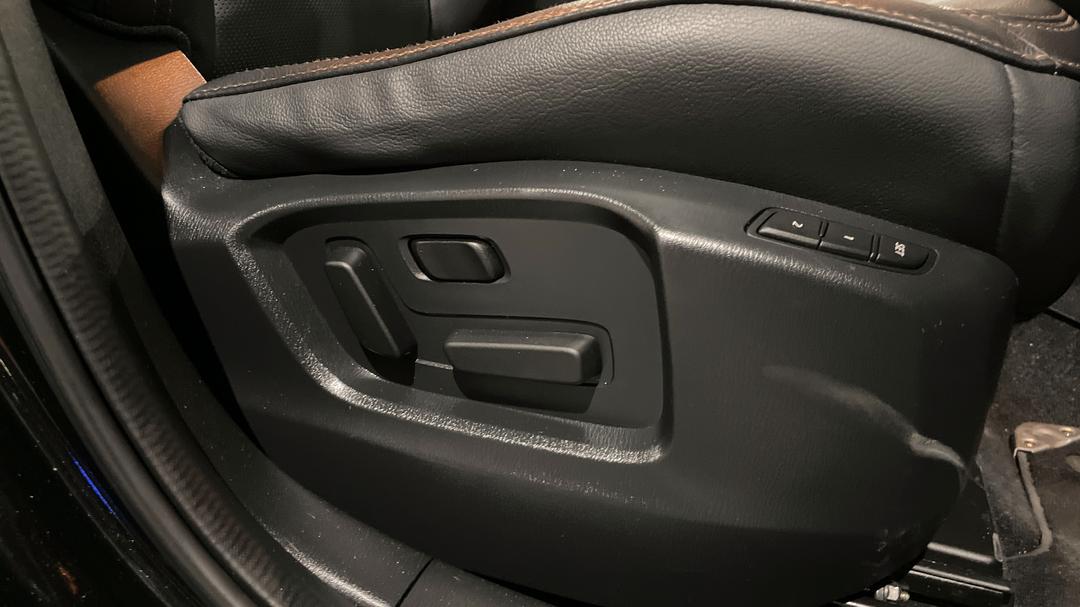 2020 Mazda CX-5 Gt (4x4), Automatic, 105814 km, Drivers Side Adjustment Panel