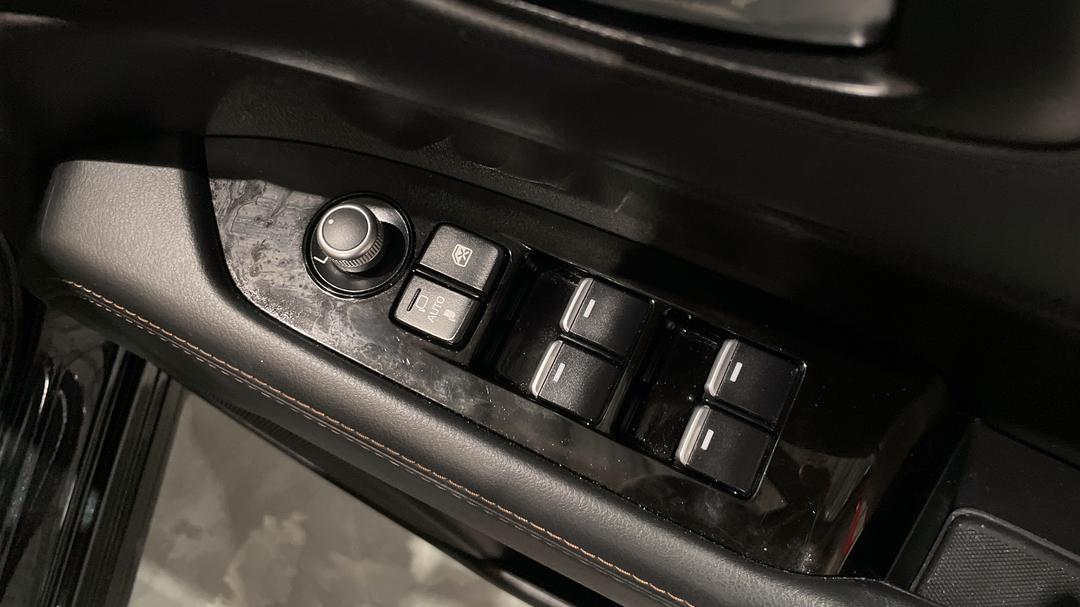 2020 Mazda CX-5 Gt (4x4), Automatic, 105814 km, Drivers Side Door Panel Controls