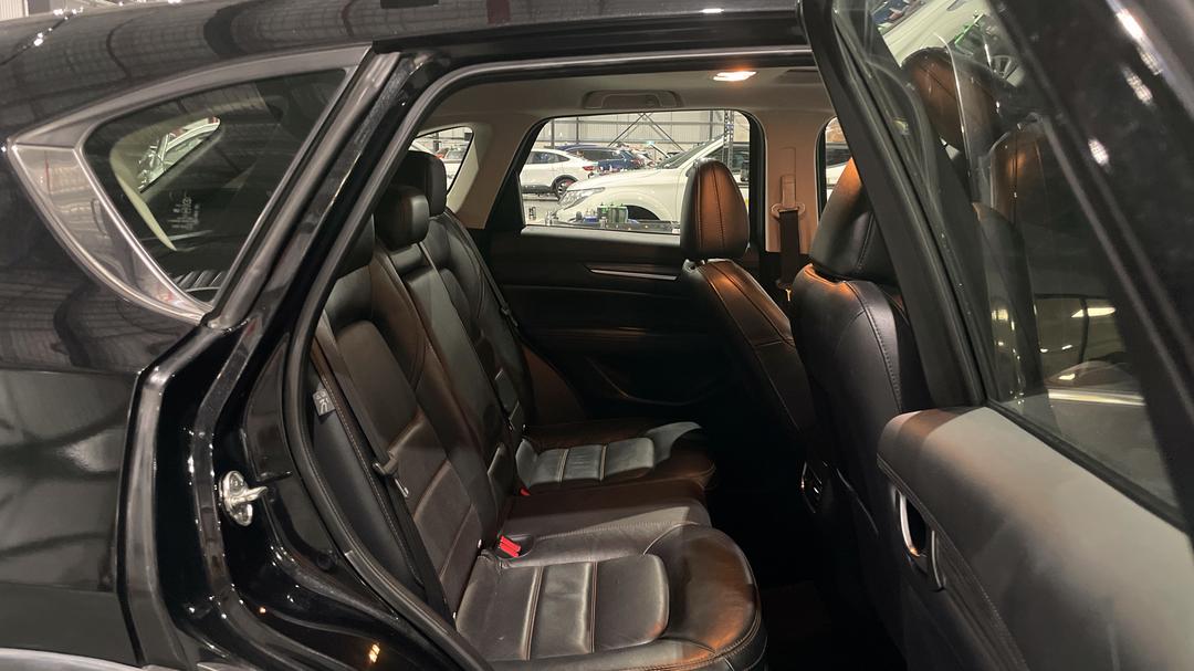 2020 Mazda CX-5 Gt (4x4), Automatic, 105814 km, Right Side Rear Door Cabin View