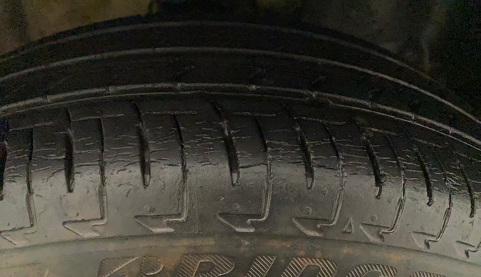 2017 Maruti IGNIS SIGMA 1.2, Petrol, Manual, 27,267 km, Right Front Tyre Tread