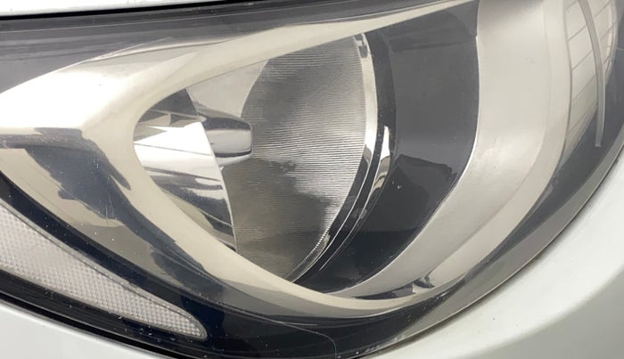 2013 Hyundai Verna FLUIDIC 1.6 VTVT EX, Petrol, Manual, 76,887 km, Right headlight - Minor scratches