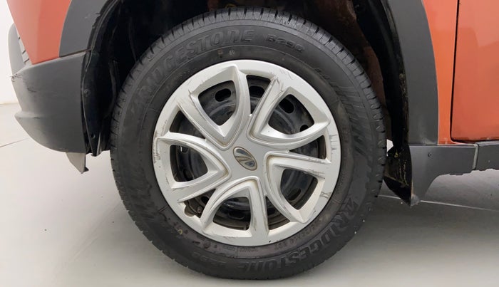 2017 Mahindra Kuv100 K4 6 STR, Petrol, Manual, 48,126 km, Left Front Wheel