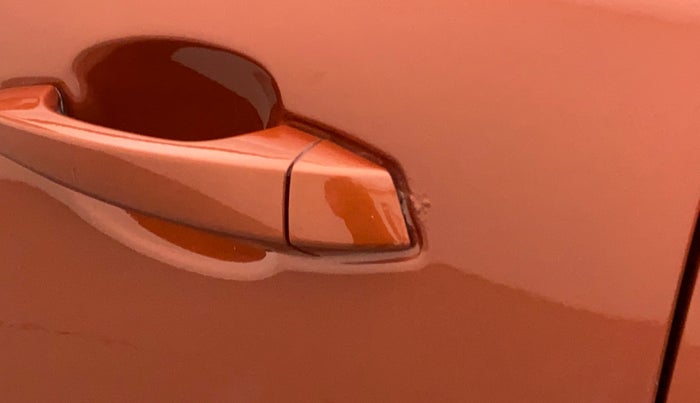 2017 Mahindra Kuv100 K4 6 STR, Petrol, Manual, 48,126 km, Front passenger door - Slight discoloration
