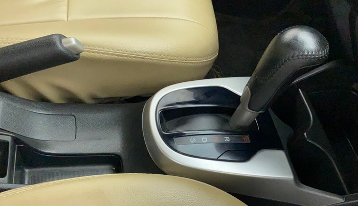 2019 Honda Jazz 1.2L I-VTEC VX CVT, Petrol, Automatic, 43,500 km, Gear Lever