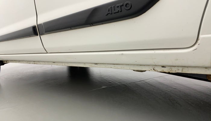 2014 Maruti Alto K10 VXI, Petrol, Manual, 1,22,157 km, Left running board - Slight discoloration