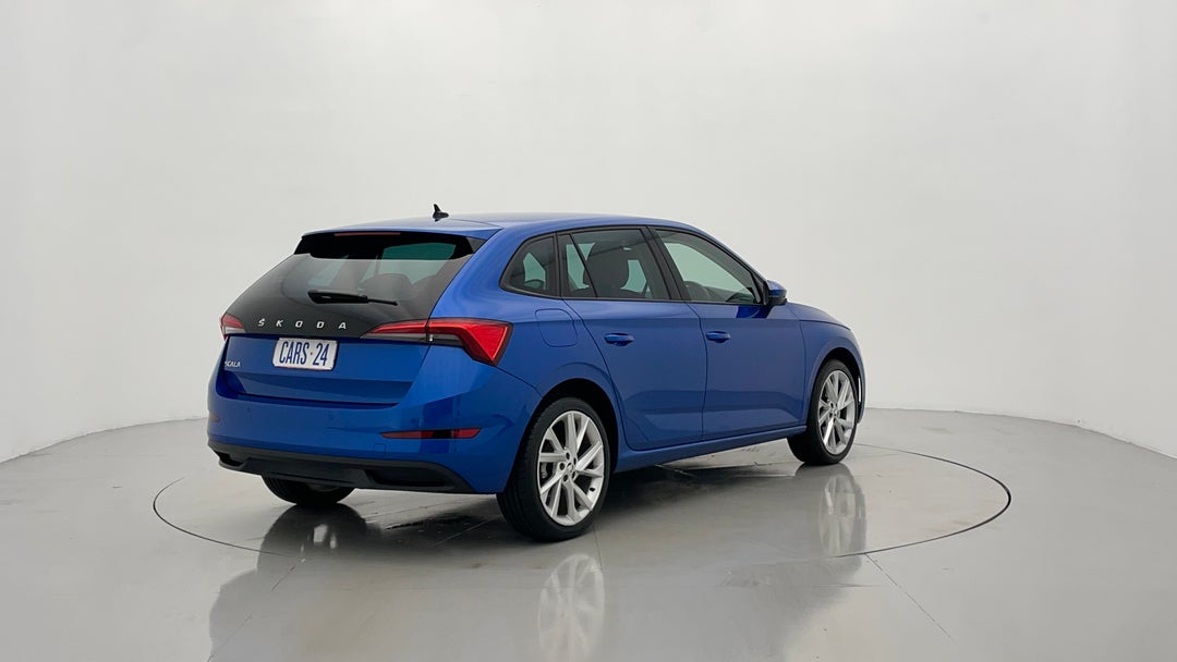 Right Back Diagonal (45- Degree) View