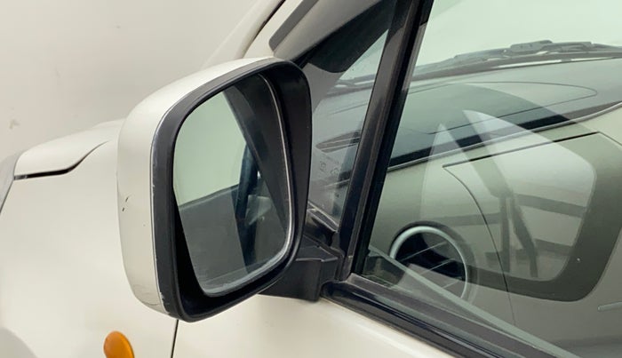 2015 Maruti Wagon R 1.0 VXI AMT, Petrol, Automatic, 54,429 km, Left rear-view mirror - Mirror motor not working