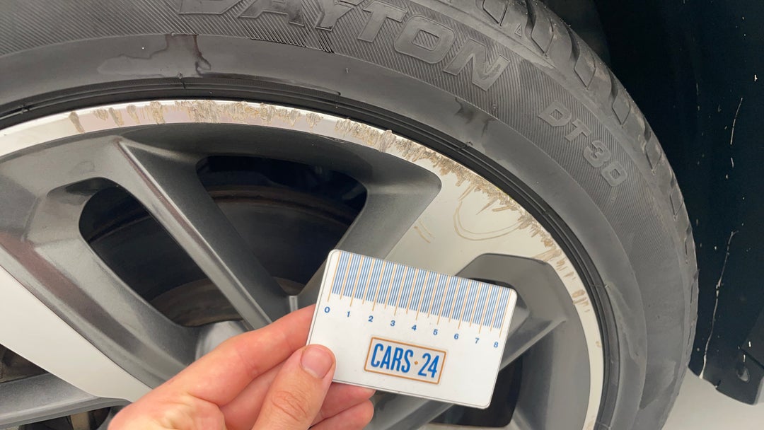 Wheels Rim Front LHS Scuff