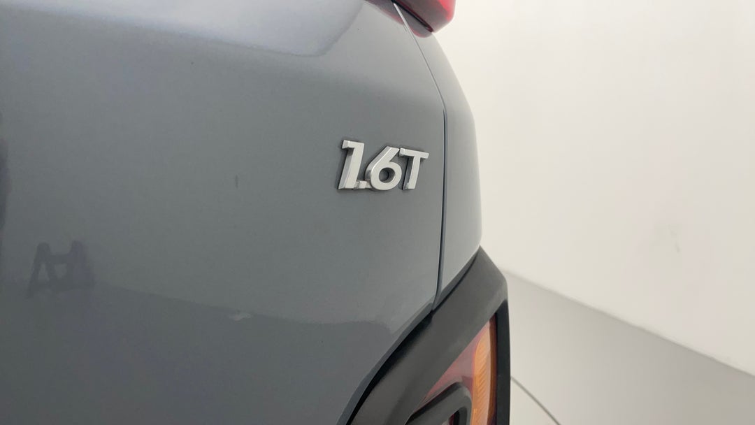 Badge (Boot Right Side)