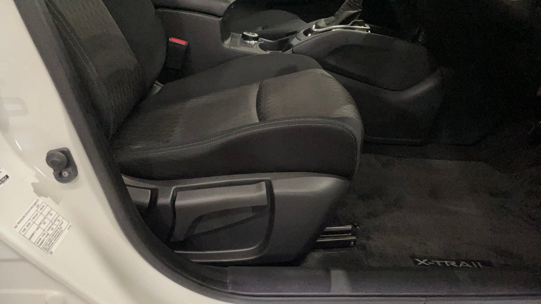 2019 Nissan X-trail Ts (4wd), Automatic, 59468 km, Drivers Side Adjustment Panel