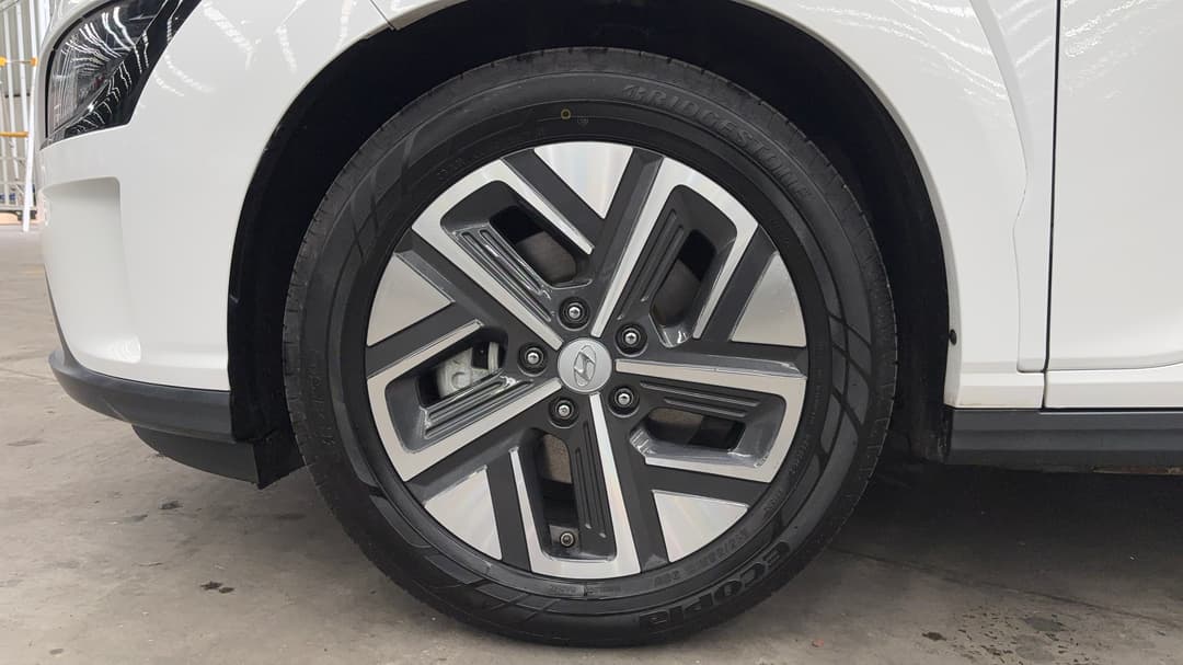 2022 Hyundai Kona Elite Electric Std Range, Automatic, 34776 km, Left Front Wheel