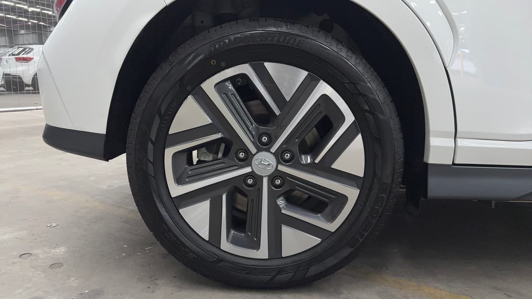 2022 Hyundai Kona Elite Electric Std Range, Automatic, 34776 km, Right Rear Wheel