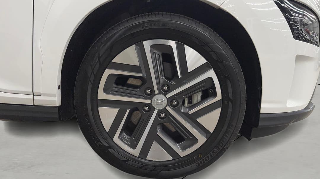 2022 Hyundai Kona Elite Electric Std Range, Automatic, 34776 km, Right Front Wheel