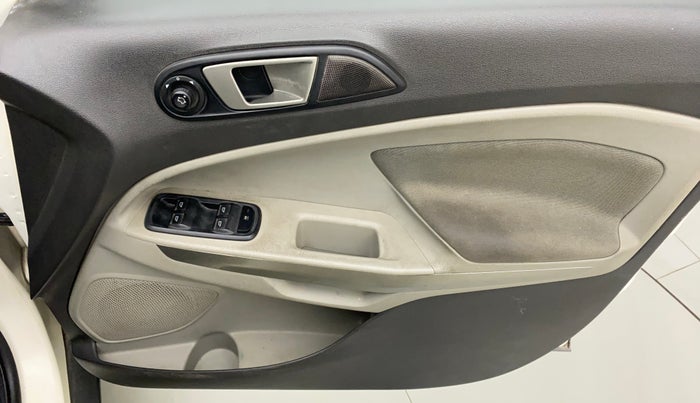 2015 Ford Ecosport TITANIUM 1.5L PETROL AT, Petrol, Automatic, 84,432 km, Driver Side Door Panels Control