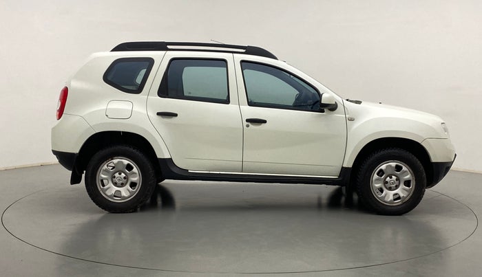 2015 Renault Duster 85 PS RXL, Diesel, Manual, 74,977 km, Right Side View