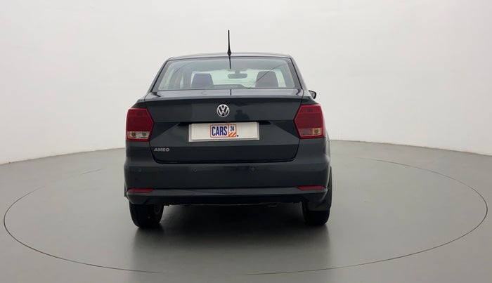 2016 Volkswagen Ameo HIGHLINE 1.2, Petrol, Manual, 37,495 km, Back/Rear