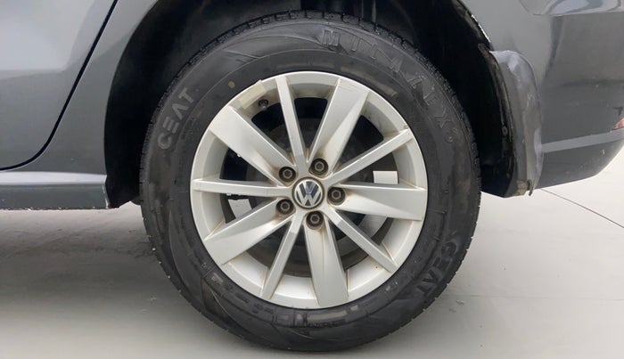 2016 Volkswagen Ameo HIGHLINE 1.2, Petrol, Manual, 37,495 km, Left Rear Wheel