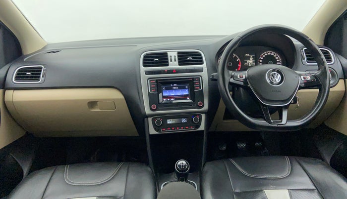 2016 Volkswagen Ameo HIGHLINE 1.2, Petrol, Manual, 37,495 km, Dashboard