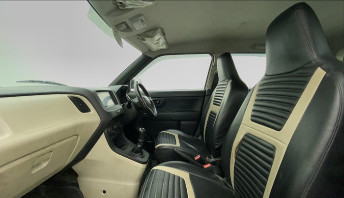 2019 Maruti New Wagon-R 1.0 Lxi (o) cng, CNG, Manual, 97,574 km, Right Side Front Door Cabin