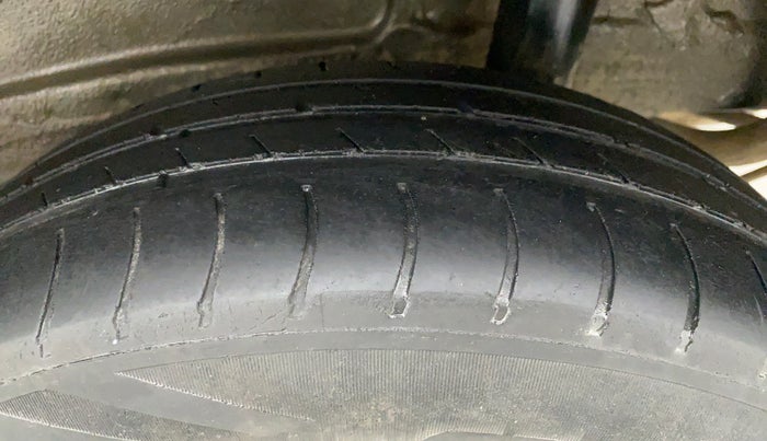 2019 Maruti New Wagon-R 1.0 Lxi (o) cng, CNG, Manual, 97,574 km, Left Rear Tyre Tread