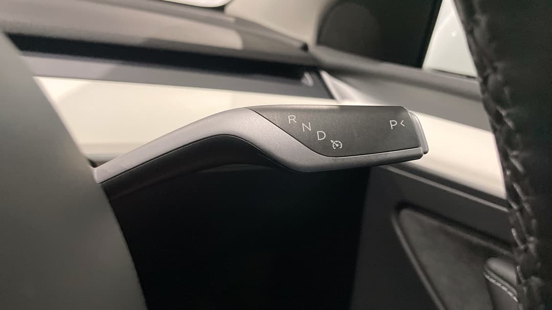2023 Tesla Model Y Performance, Automatic, 23556 km, Gear Lever 