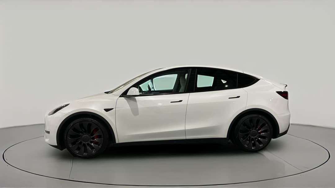 2023 Tesla Model Y Performance, Automatic, 23556 km, Left Side View