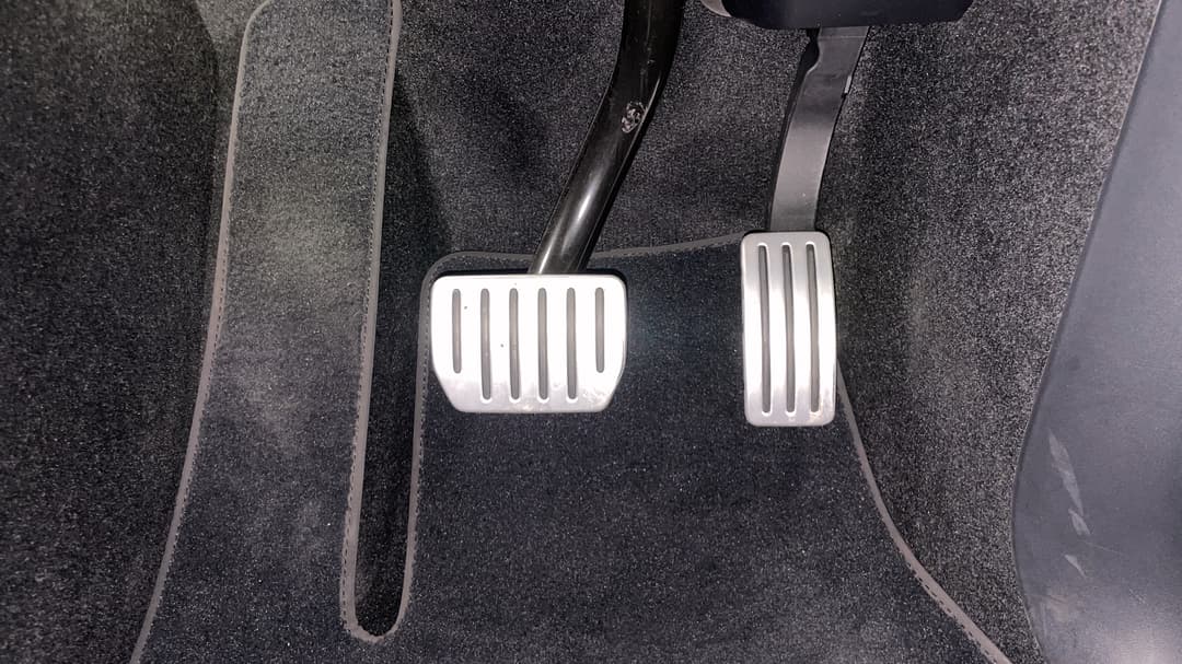 2023 Tesla Model Y Performance, Automatic, 23556 km, Pedals and Footmat