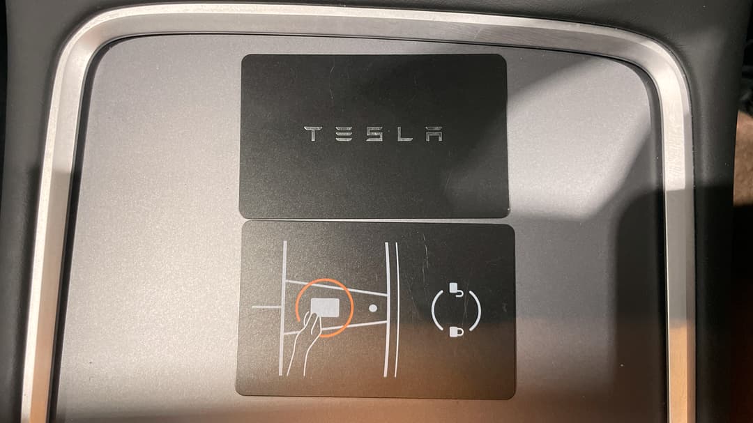 2023 Tesla Model Y Performance, Automatic, 23556 km, Key Close-up