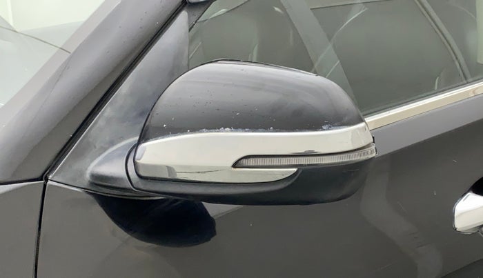 2021 KIA SONET HTK PLUS 1.2, Petrol, Manual, 46,008 km, Left rear-view mirror - Cover has minor damage