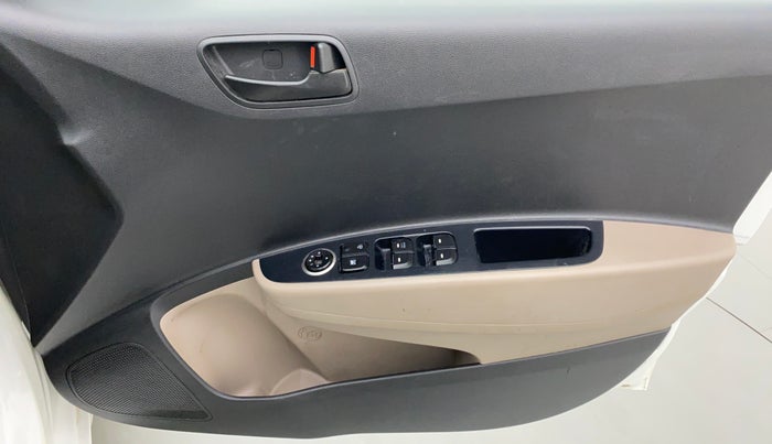 2017 Hyundai Grand i10 MAGNA 1.2 KAPPA VTVT, Petrol, Manual, 35,022 km, Driver Side Door Panels Control