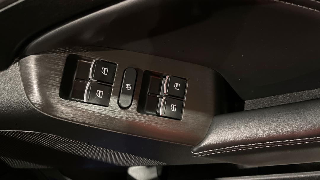 2021 GWM Ute Cannon (4x4), Automatic, 90636 km, Drivers Side Door Panel Controls