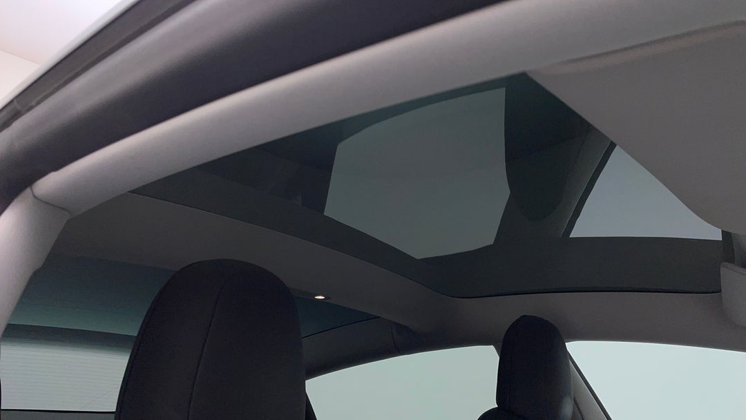 Interior Sunroof/Moonroof