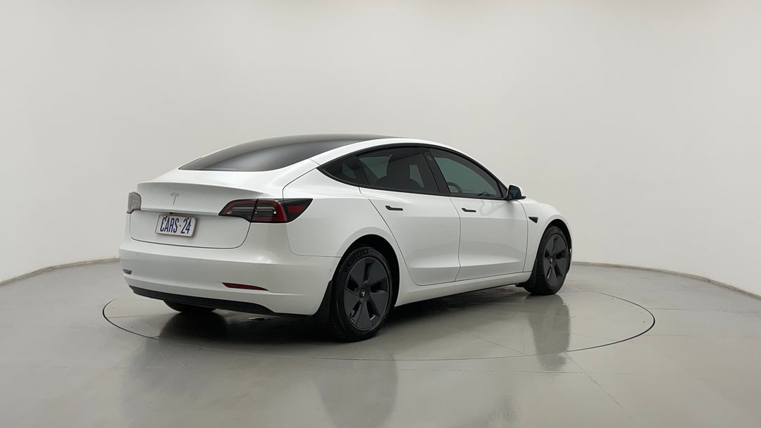 Right Back Diagonal (45- Degree) View