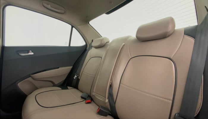 2015 Hyundai Xcent S 1.2 OPT, Petrol, Manual, 53,996 km, Right Side Rear Door Cabin