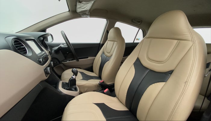 2018 Hyundai Grand i10 ASTA 1.2 KAPPA VTVT, Petrol, Manual, 44,299 km, Right Side Front Door Cabin