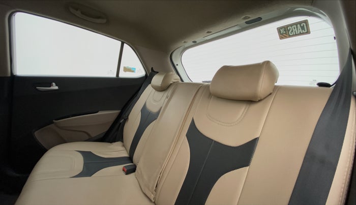 2018 Hyundai Grand i10 ASTA 1.2 KAPPA VTVT, Petrol, Manual, 44,299 km, Right Side Rear Door Cabin