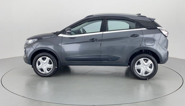 2020 Tata NEXON XMA SUNROOF 1.2 RTN, Petrol, Automatic, 26,829 km, Left Side