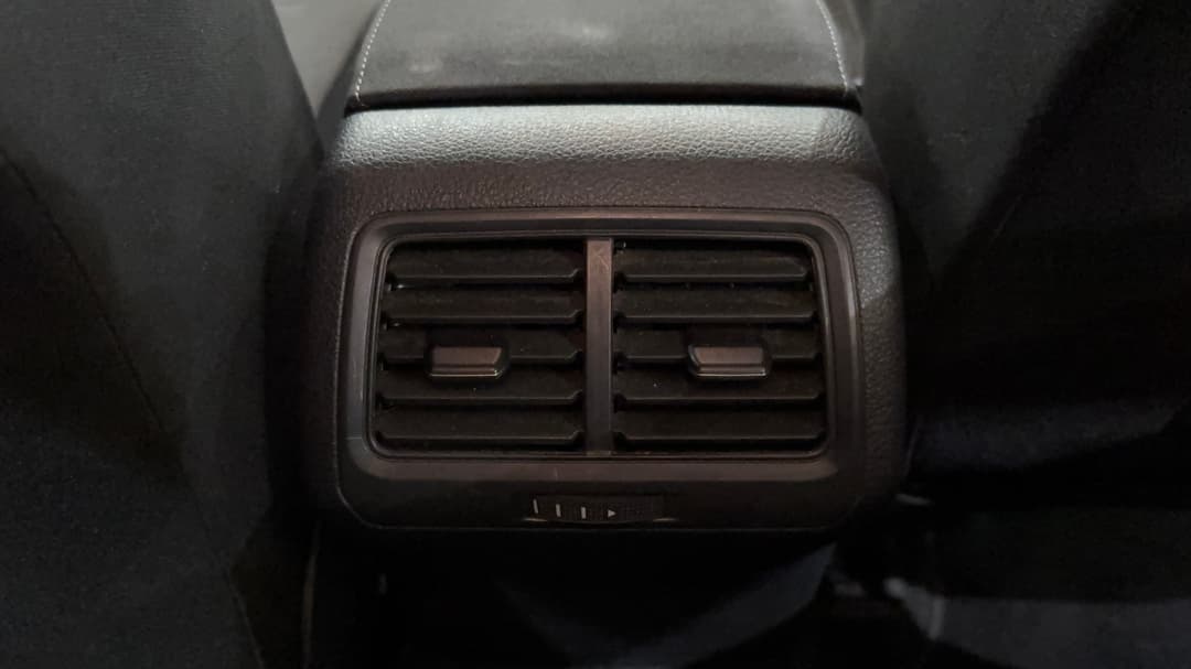 2019 Volkswagen Golf 110 Tsi Comfortline, Automatic, 21607 km, Rear A/C Vent