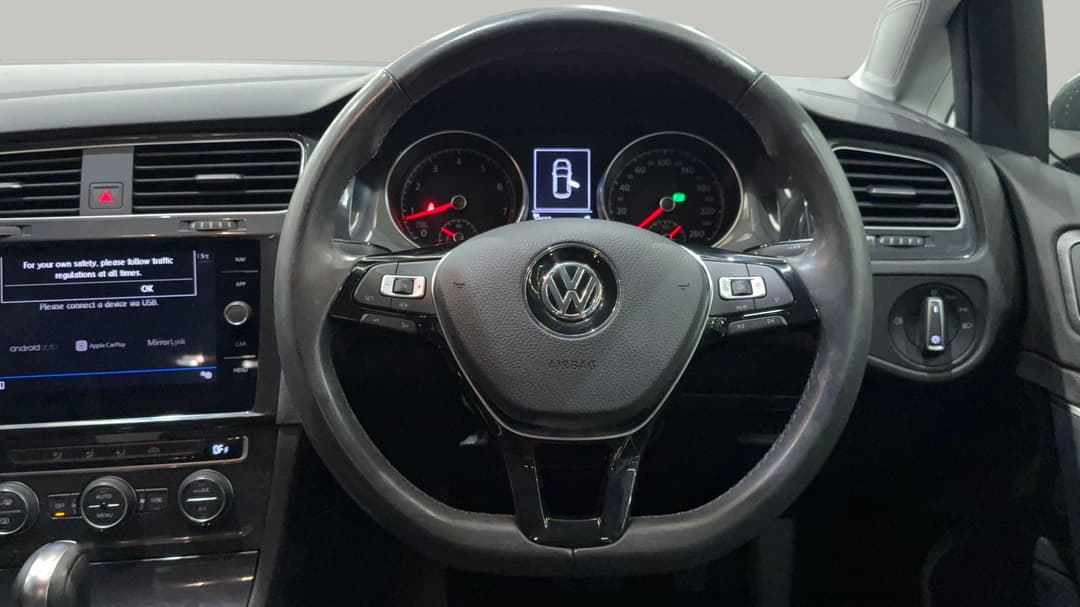 2019 Volkswagen Golf 110 Tsi Comfortline, Automatic, 21607 km, Steering Wheel Close-up