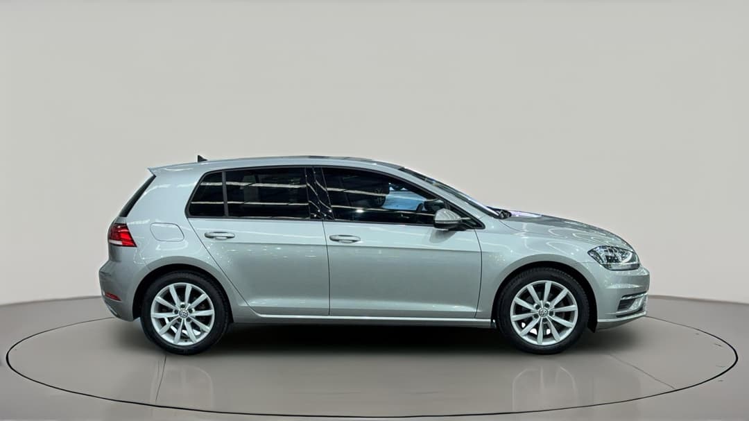 2019 Volkswagen Golf 110 Tsi Comfortline, Automatic, 21607 km, Right Side View