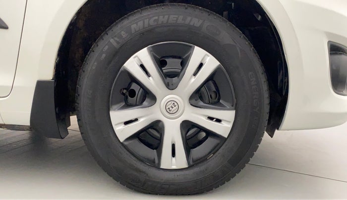 2012 Maruti Swift Dzire VDI BS IV, Diesel, Manual, 1,18,117 km, Right Front Tyre
