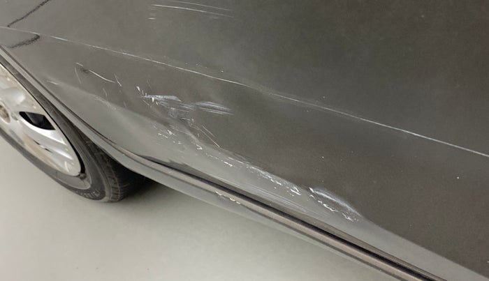 2015 Honda Amaze 1.2L I-VTEC S, Petrol, Manual, 76,438 km, Right rear door - Slightly dented