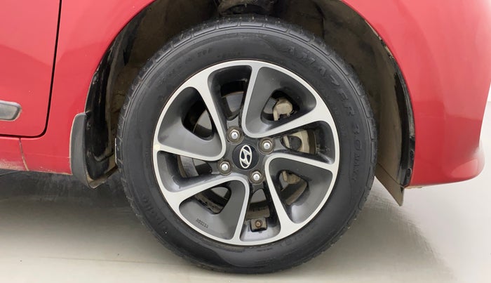 2018 Hyundai Grand i10 SPORTZ (O) AT 1.2 KAPPA VTVT, Petrol, Automatic, 21,242 km, Right Front Wheel