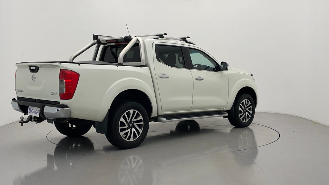 Right Back Diagonal (45- Degree) View