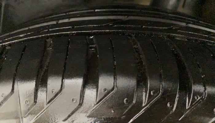 2019 Jeep Compass SPORT 1.4 PETROL, Petrol, Manual, 41,562 km, Left Rear Tyre Tread