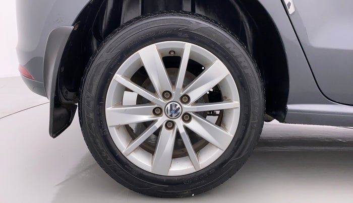 2016 Volkswagen Polo HIGHLINE1.2L PETROL, Petrol, Manual, 68,813 km, Right Rear Wheel